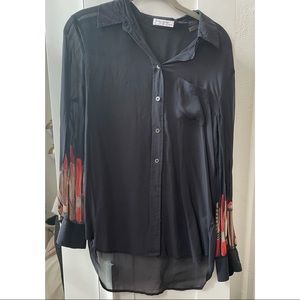 Equipment Black Blouse Lipstick Print Sleeves XS